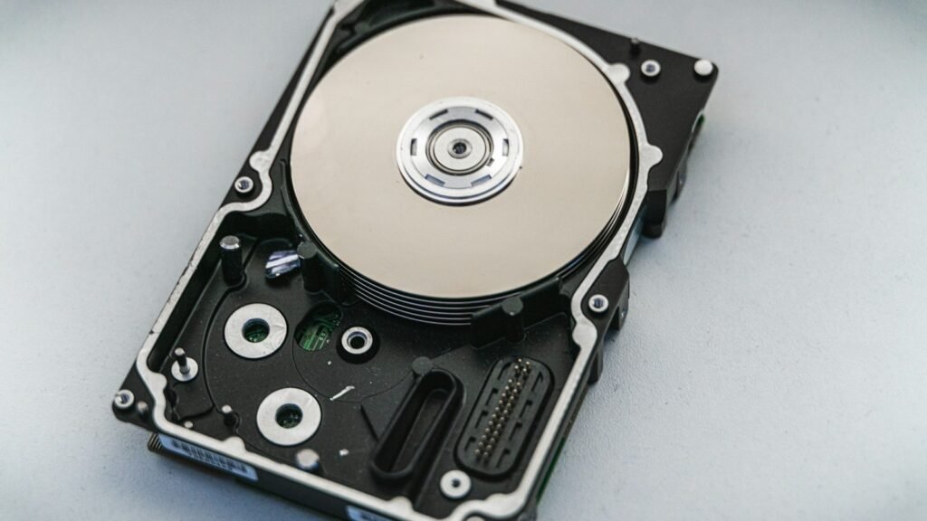 SSD vs HDD: Which Storage Drive Should You Choose?